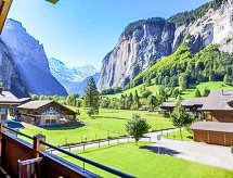 Ruim 6-persoons appartement nabij watervallen en skipistes in Lauterbrunnen - thumbnail 5