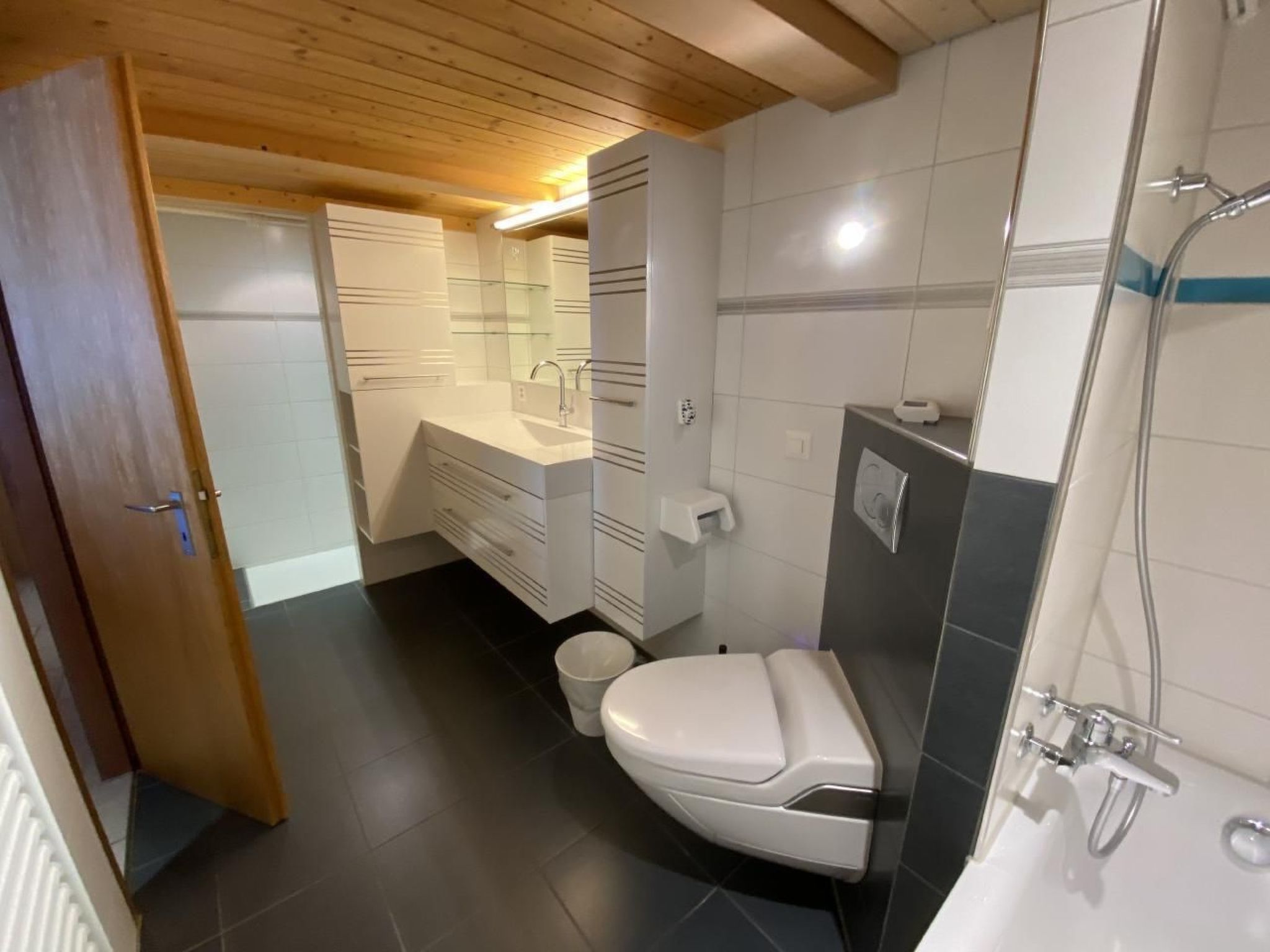 Familien-Apartment Esther's Guesthouse-Binnen