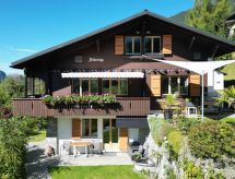 Chalet Acheregg: Vrijstaand verblijf voor 2 aan de skipiste in Lauterbrunnen - thumbnail 1