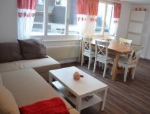 Chalet Sandra in Wengen: knus bergchalet met ski-in/ski-out en tuin - thumbnail 5