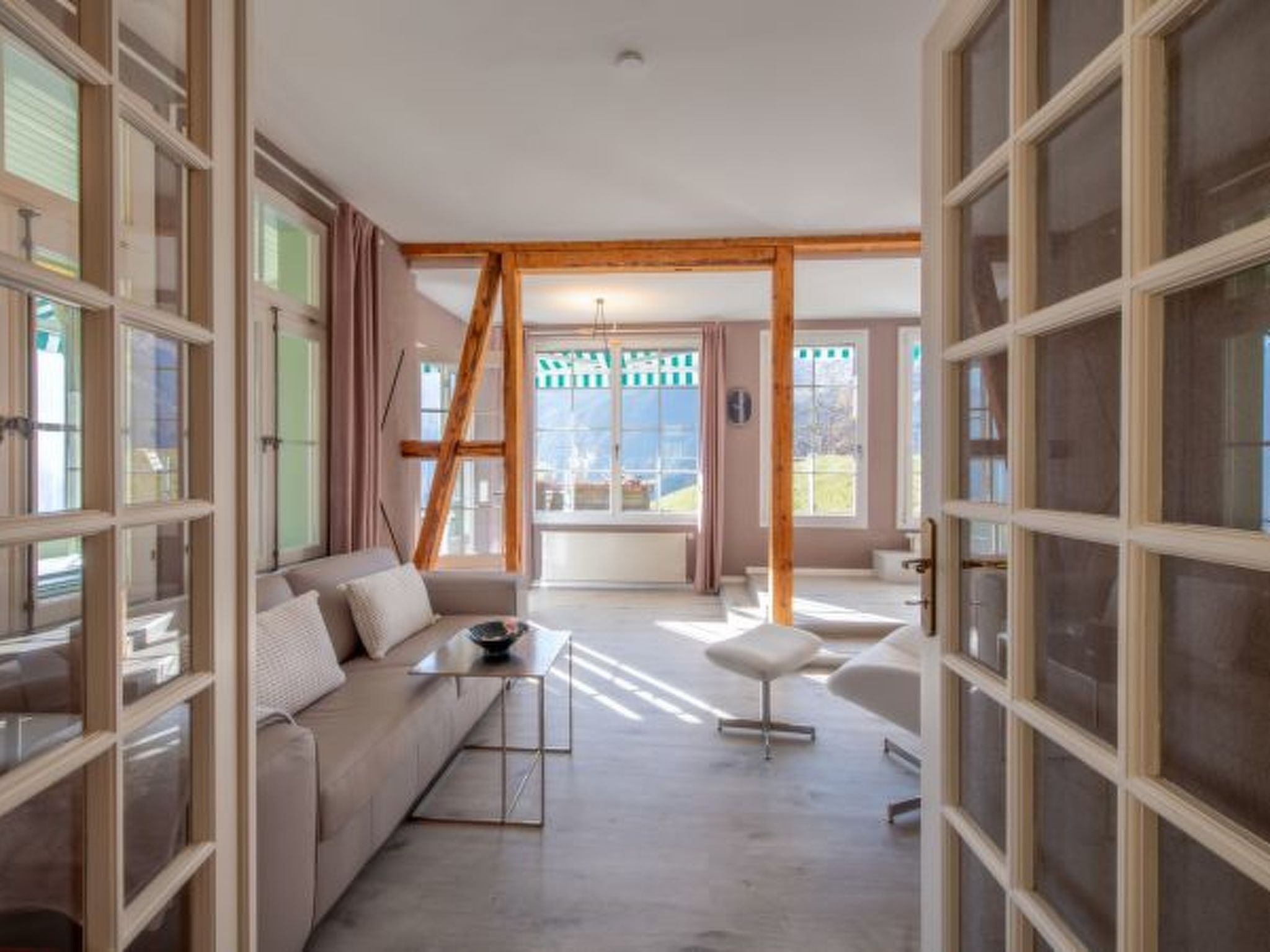 Photo of Chalet Hunnenfluh Garden Apartment