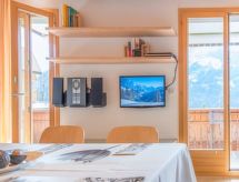 Chalet Millennium: 100m² luxe aan de skipiste en het meer van Lauterbrunnen - thumbnail 4
