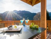 Alpenpanorama in Lauterbrunnen: Chalet voor 6 met balkon - thumbnail 6