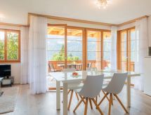 Alpenpanorama in Lauterbrunnen: Chalet voor 6 met balkon - thumbnail 4