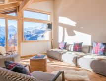 Ruim chalet voor 8 aan de skipiste in Lauterbrunnen - thumbnail 4