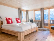 Ruim chalet voor 8 aan de skipiste in Lauterbrunnen - thumbnail 3