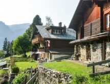 Ruim chalet voor 8 aan de skipiste in Lauterbrunnen - thumbnail 2