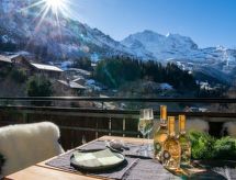 Chalet Margaux Penthouse: Luxe chalet in hartje Berner Oberland met panoramisch uitzicht - thumbnail 6