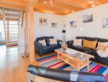 Chalet Roossi Penthouse: Luxe 150m² penthouse met panoramisch uitzicht over Lauterbrunnen - thumbnail 2
