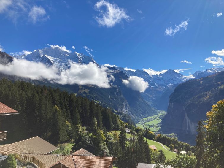 Photo of Jungfrau a d Ledi