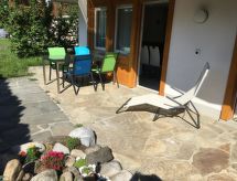 Ruim appartement aan het meer van Brienz met zonnig terras - thumbnail 6