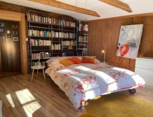 Ruim chalet-deel met omheinde tuin in het hart van Ringgenberg, 300m van het meer - thumbnail 3
