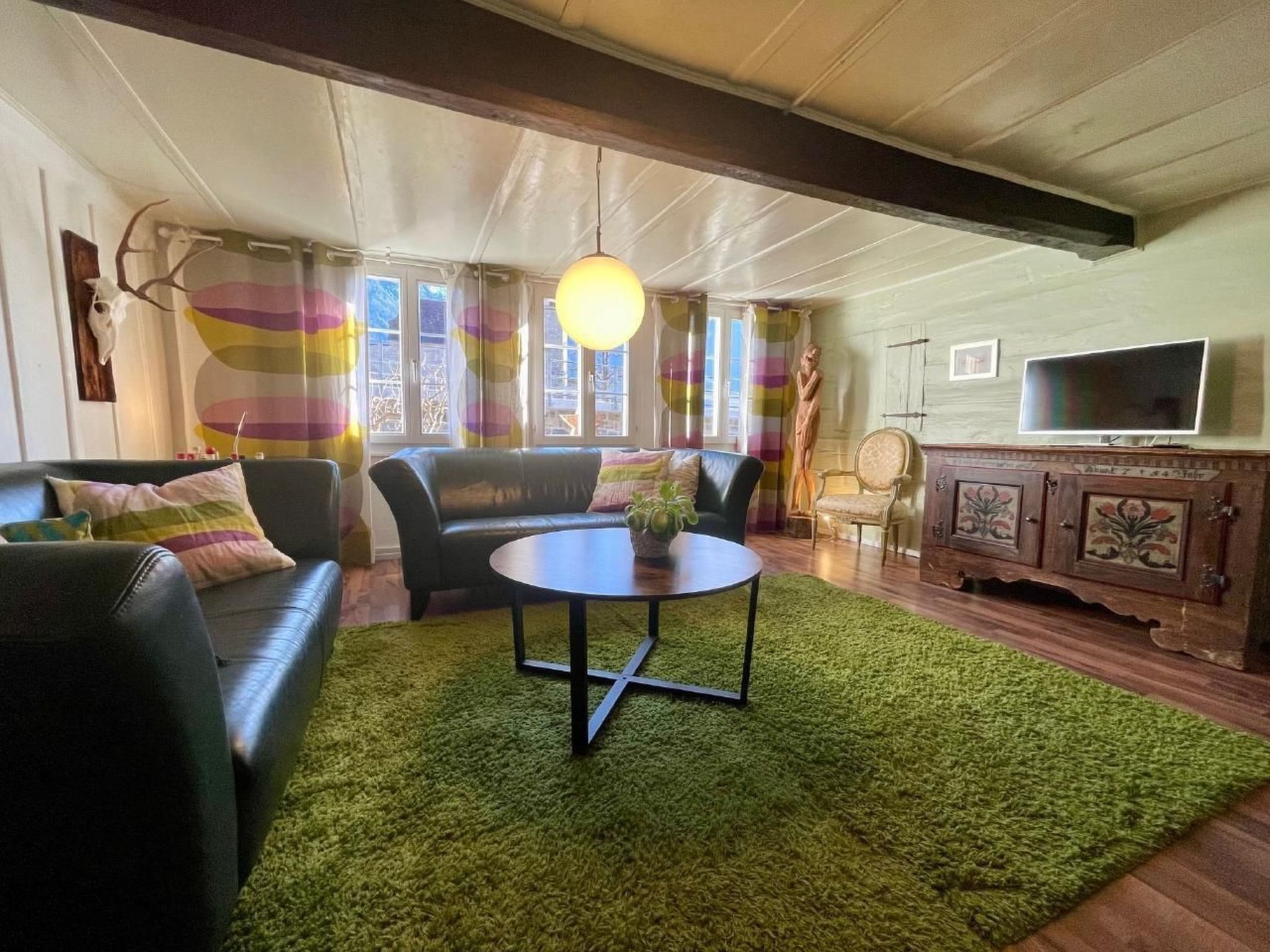 Photo of Chalet-Hausteil mit Garten im Dorfkern