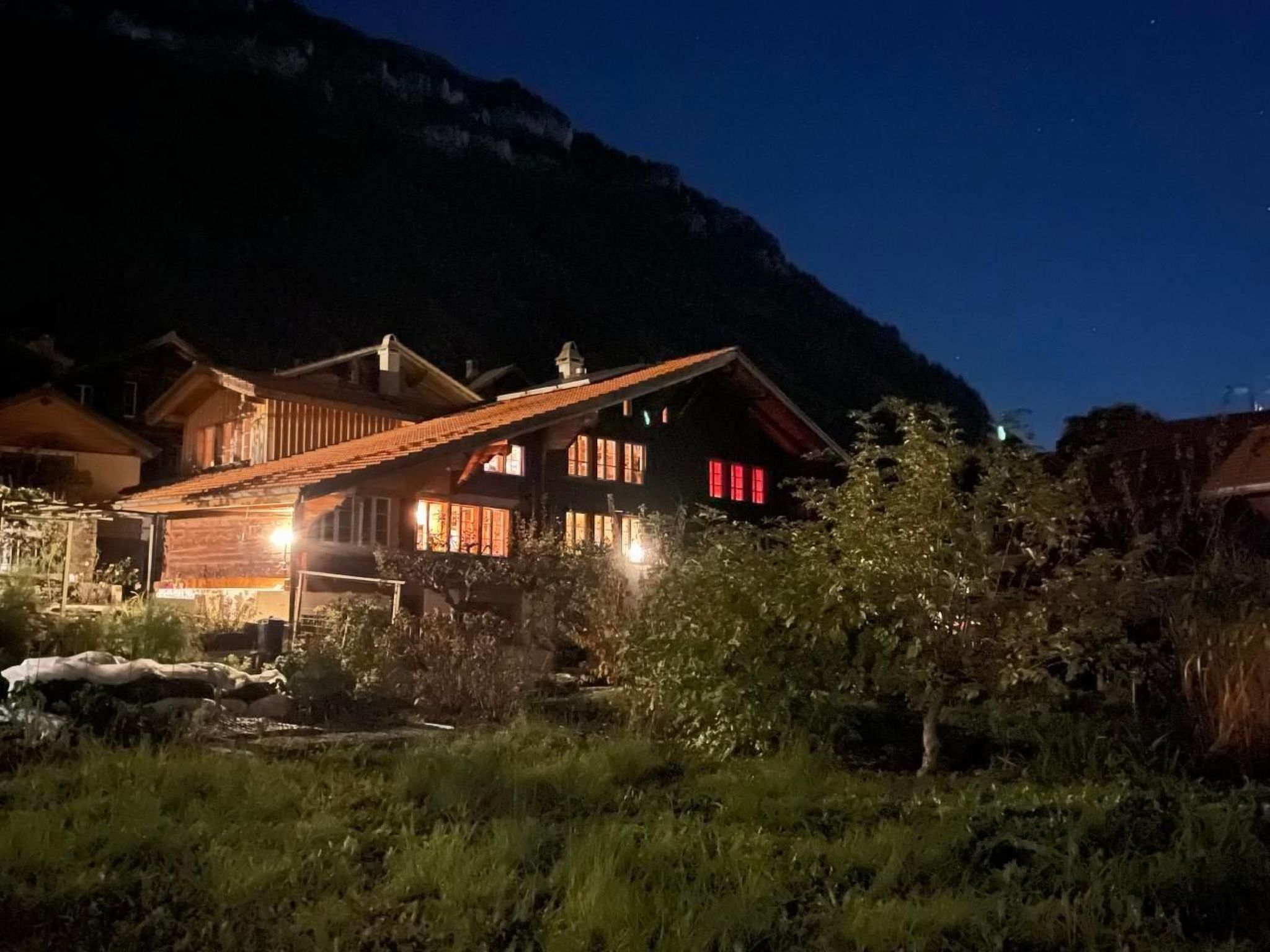 Photo of Chalet-Hausteil mit Garten im Dorfkern