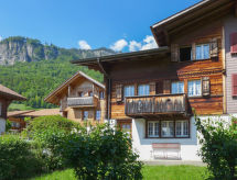 Historisch chalet aan het meer van Brienz met zonnig terras - thumbnail 1