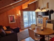 Knus appartement op de piste in Axalp met panoramisch bergzicht - thumbnail 4
