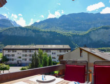 Ruim appartement voor 4 personen nabij skilift & centrum Meiringen - thumbnail 2
