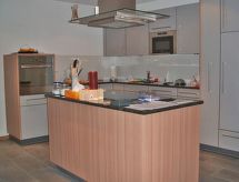Ruim 6-persoons appartement in Meiringen met weids uitzicht op de bergen - thumbnail 4
