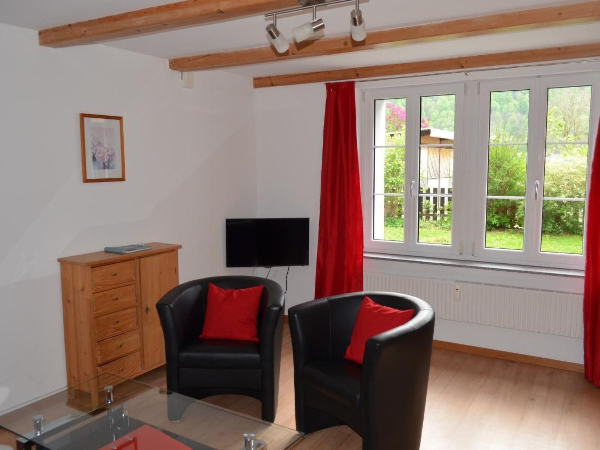 Photo of mountain-panorama EG 2-Bettwohnung