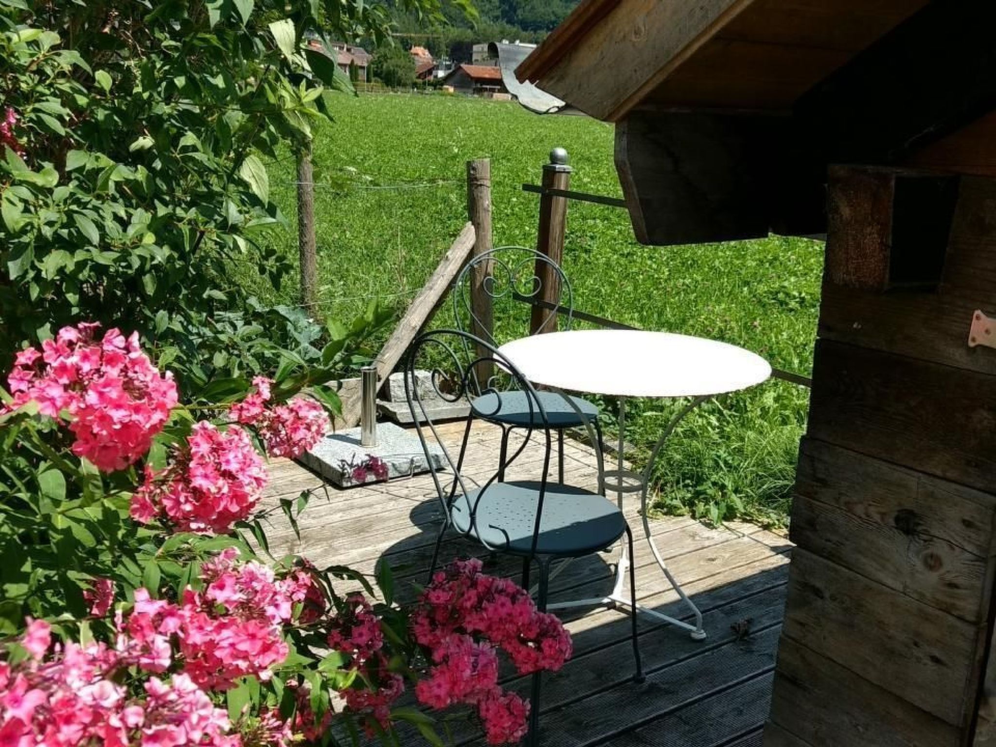 Photo of mountain-panorama EG 2-Bettwohnung