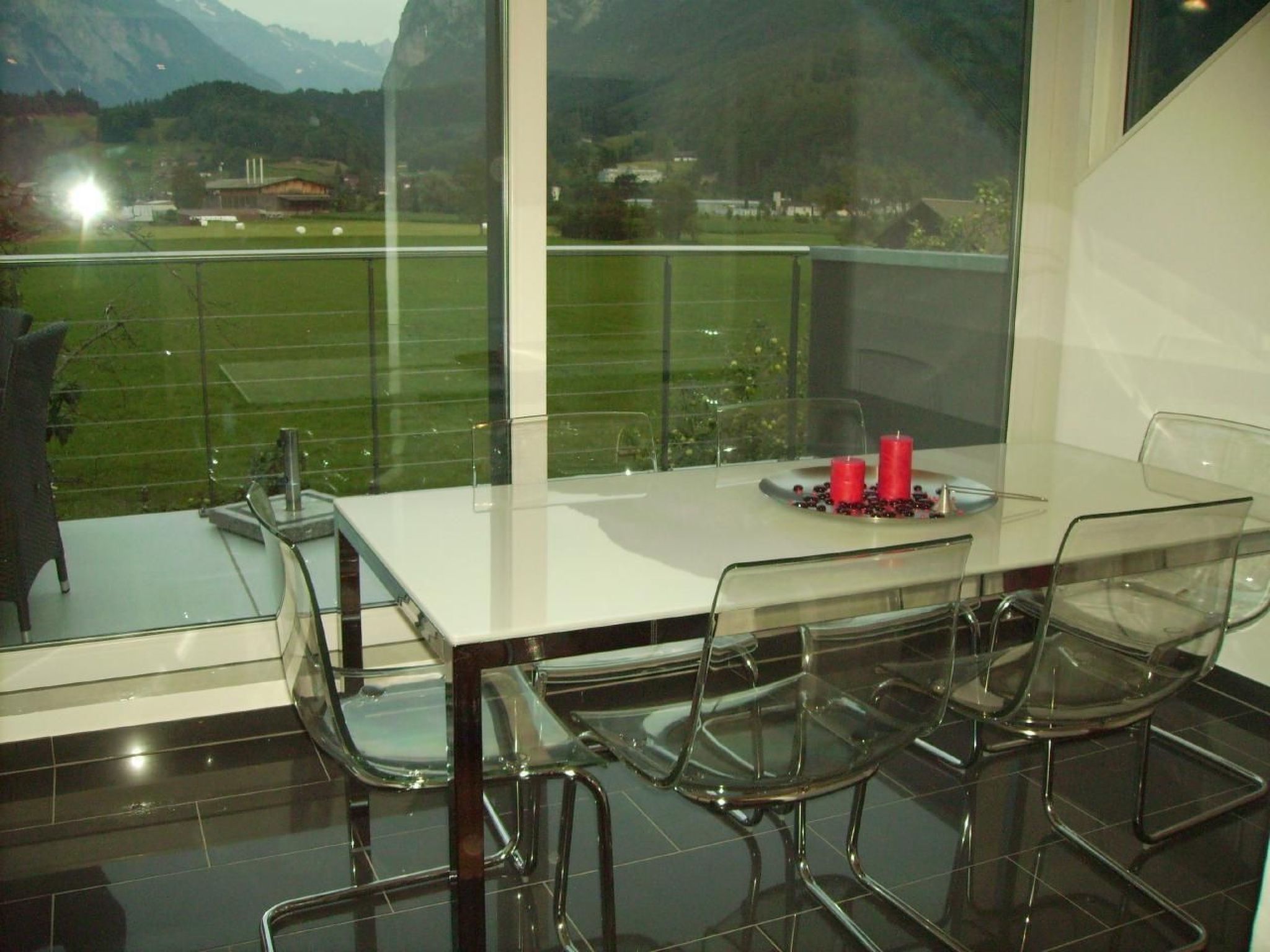 Mountain-panorama DG-Image-tags.info