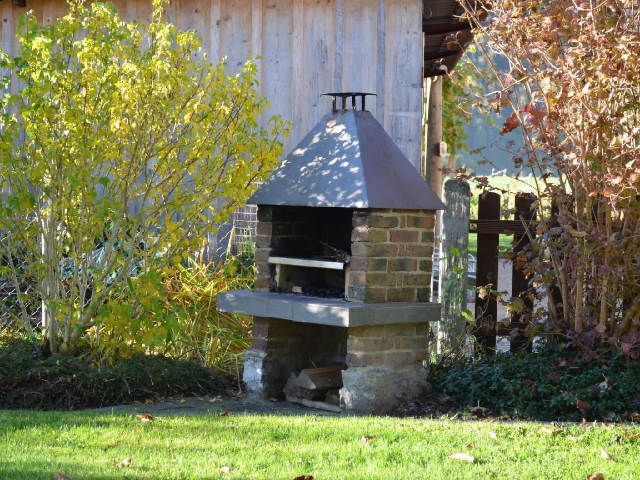 Mountain-panorama DG-Image-tags.info