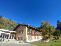 Ufem Egg: Ruim vrijstaand chalet voor 24 personen in Innertkirchen - thumbnail 2