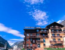 Historisch appartement in Saas-Grund met panoramisch uitzicht op de bergen - thumbnail 1