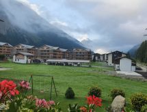 Rustiek appartement in Saas-Grund met uitzicht op bergen en gletsjer - thumbnail 4