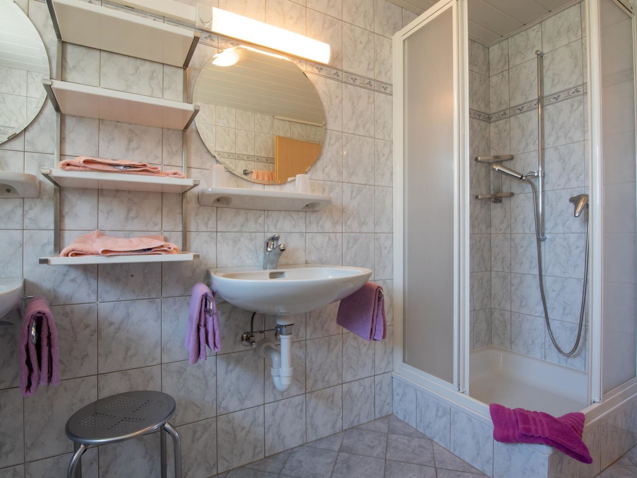 Haus Aurora Appartement/Fewo 8-Bettwohnung Laggin - Binnen