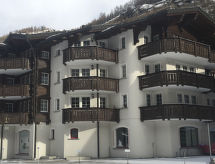 Ruim appartement in Saas-Grund, direct aan de skipiste en naast de gondel - thumbnail 2