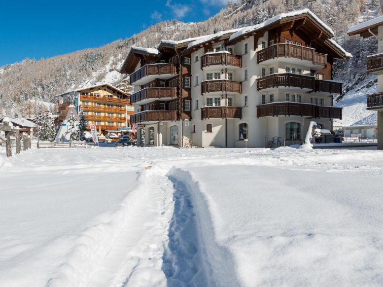 Search and Stay destination Saas-Grund, VS - Switzerland from AU$ 453. Haus Evita
