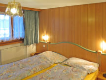 Zonnig appartement in Saas-Grund, direct aan de piste en 100m van de lift - thumbnail 3