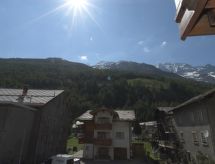 Knus appartement in Saas-Grund, vlakbij de skipiste en het meer - thumbnail 6