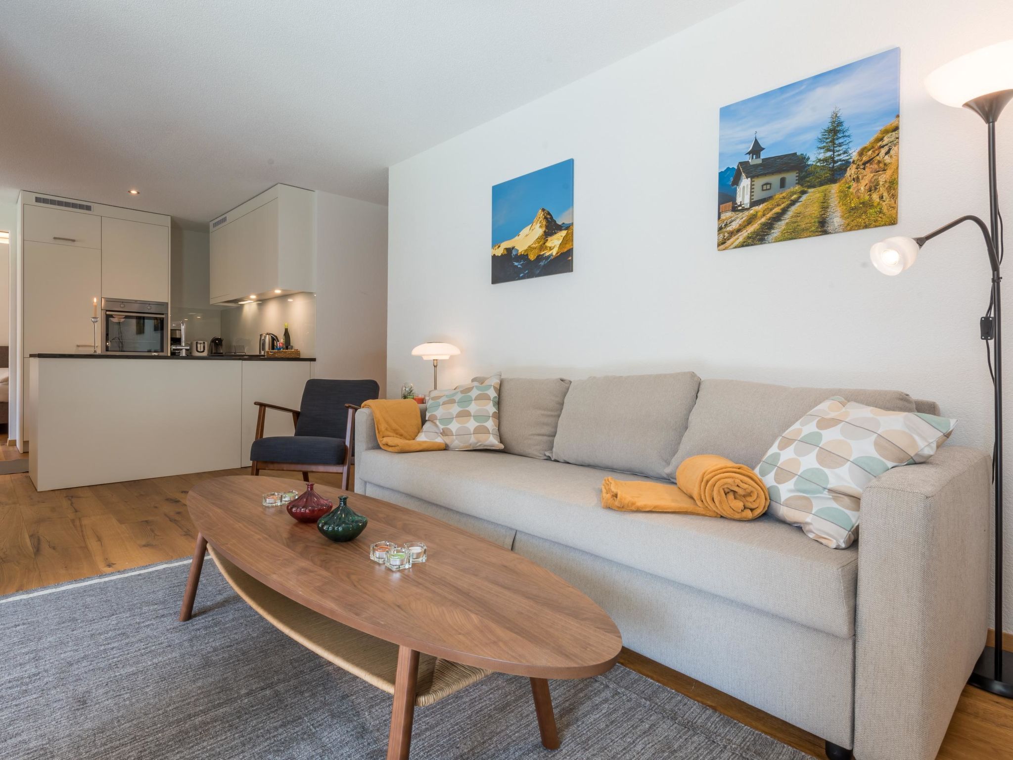 Apartment mit 2 Schlafzimmern & 1 Badezimmer OG - Drinnen