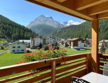 Ferienhaus Capricorn: Gerenoveerd Valais vakantiehuis in Saas-Grund met bergpanorama - thumbnail 4
