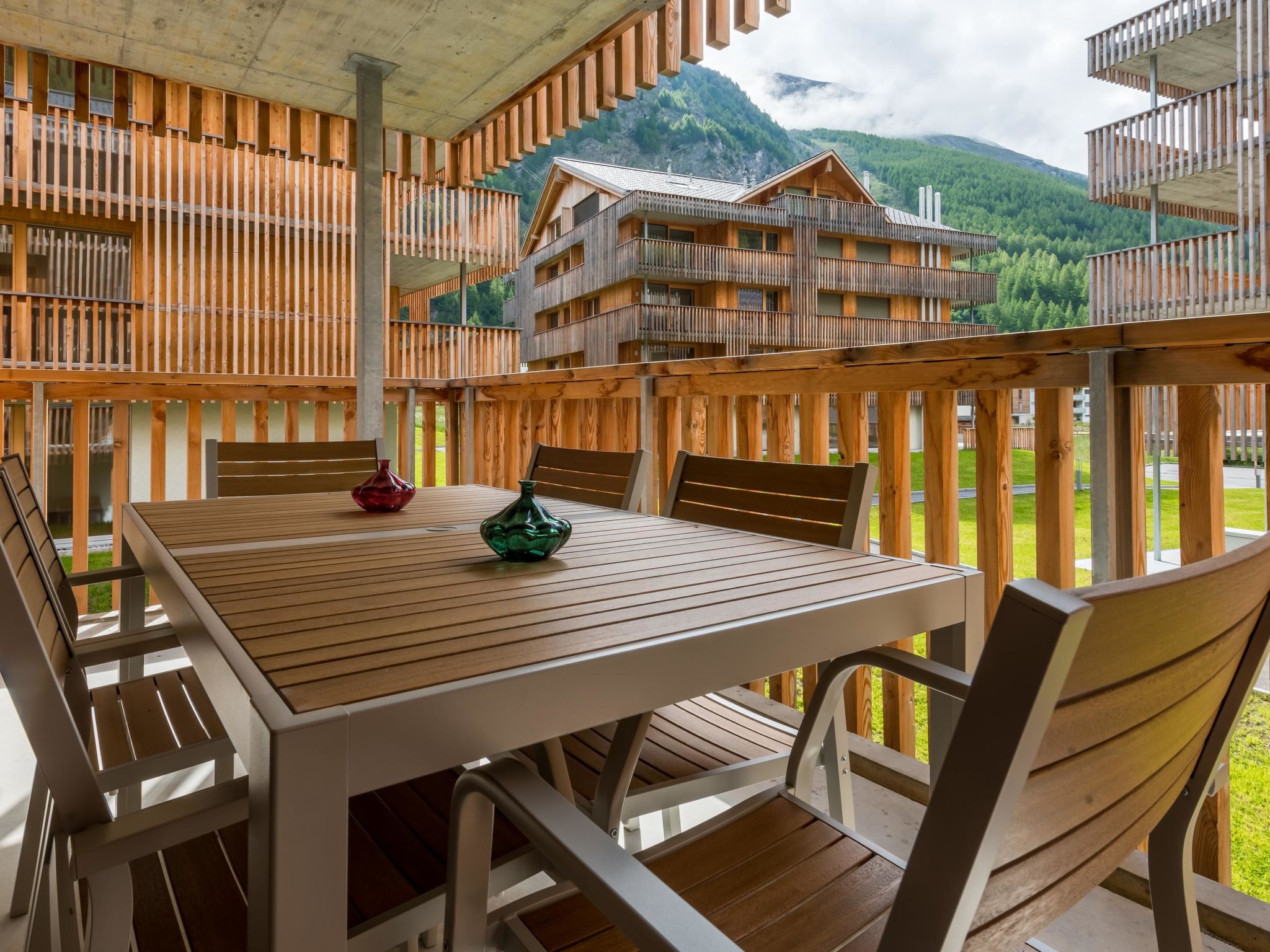 Apartment mit 1 Schlafzimmer & 1 Badezimmer OG - Draußen