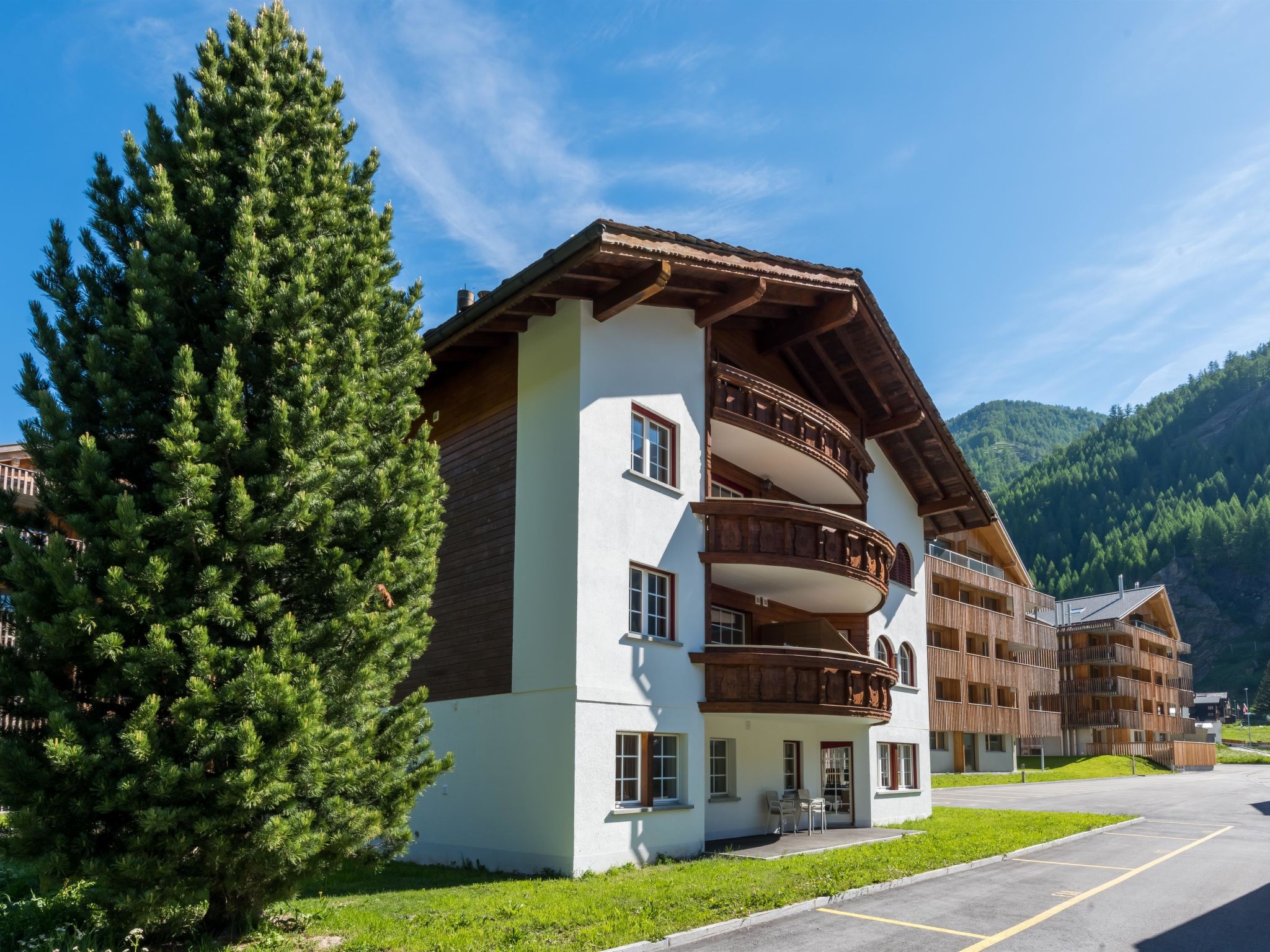 Apartment mit 2 Schlafzimmern und 1 Badezimmer - Buiten