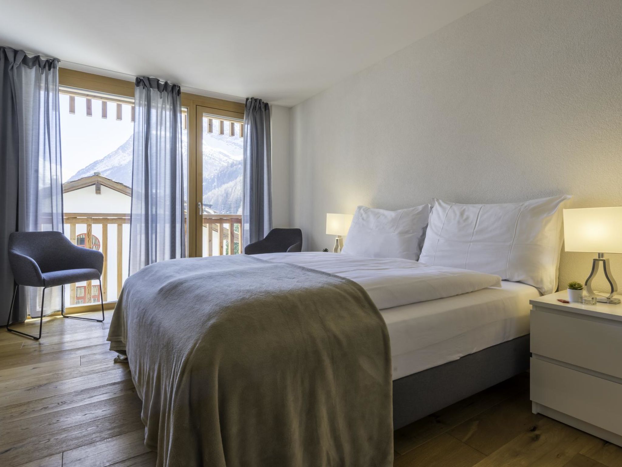 Apartment mit 1 Schlafzimmer & 1 Badezimmer EG