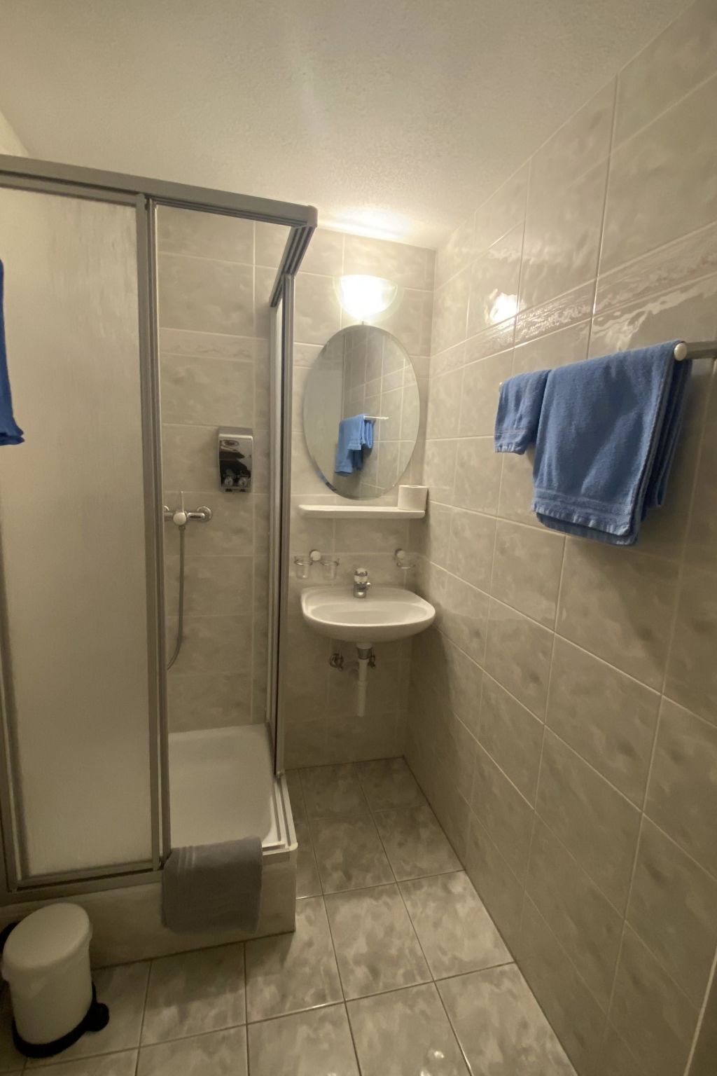 Apartments Arcadia Appartement/Fewo 6-Bettwohnung Allalin - Binnen