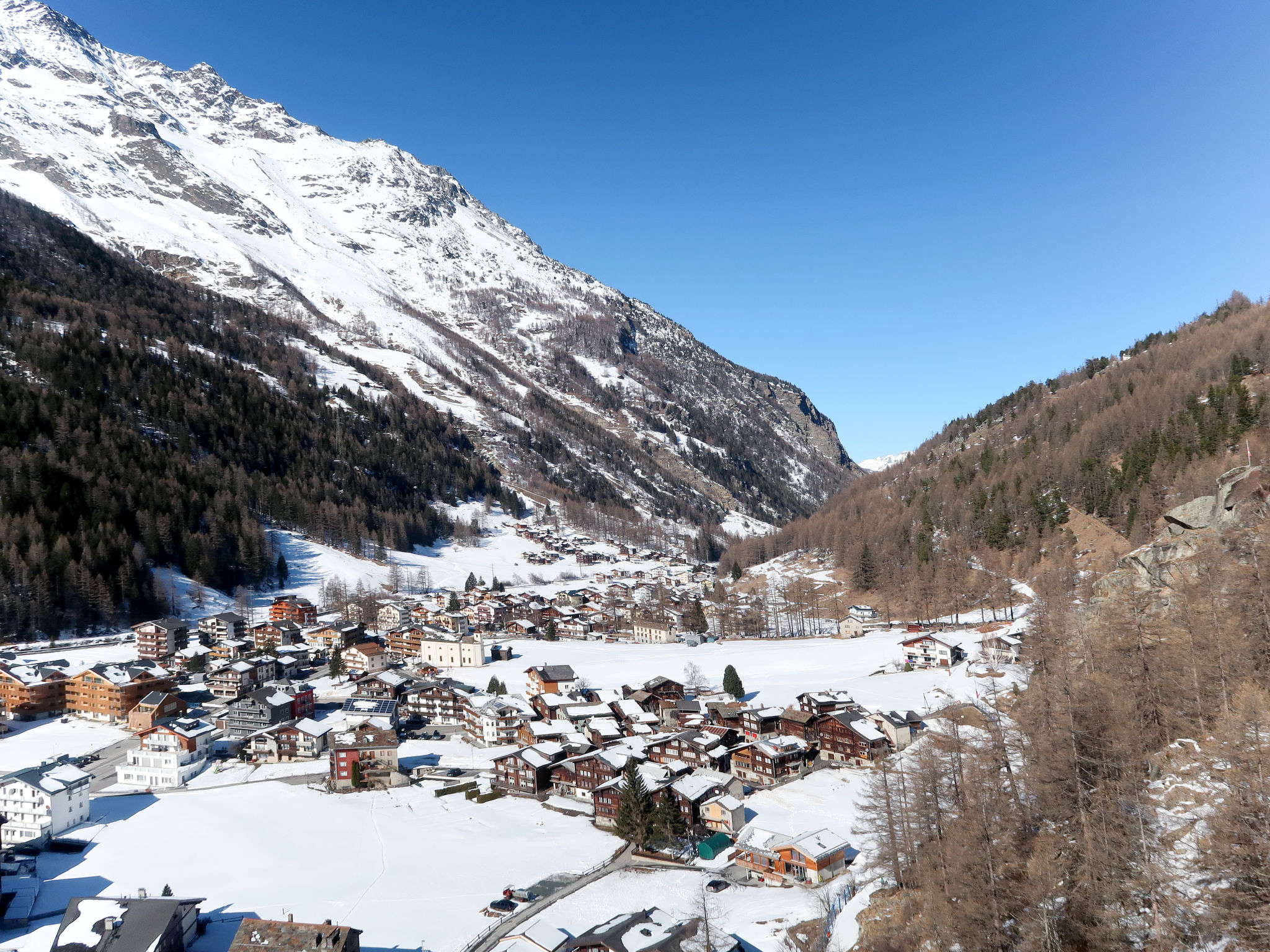 Allalinblick Appartement/Fewo 4. OG Bergseite - Area