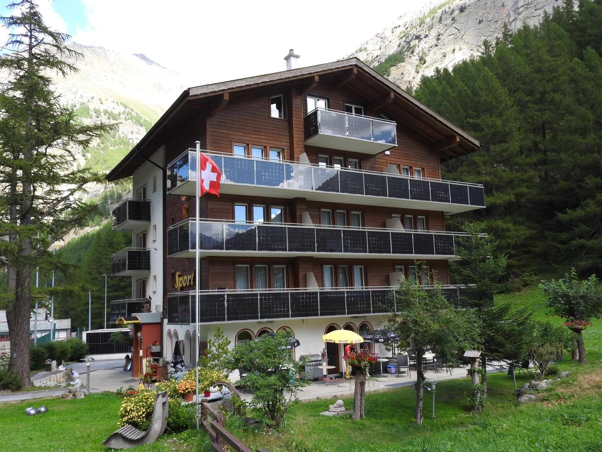 Ski-In-Ski-Out-Hotel Sport*** Doppelzimmer, Dusche, WC Doppelzimmer Budget