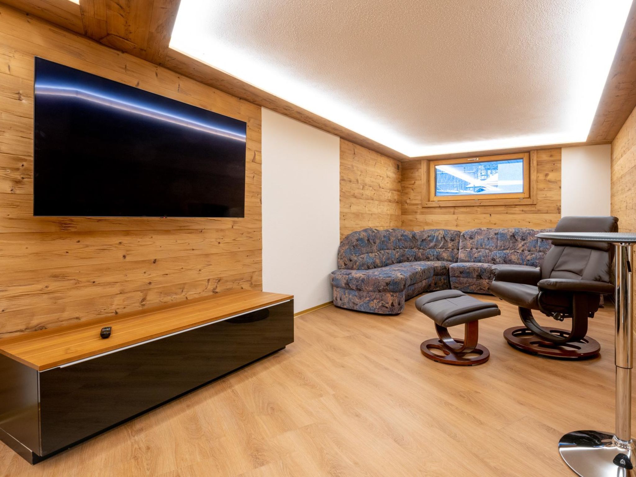 Haus Alpenrose Appartement/Fewo Alpenrose 4-Bettwohnung 1. OG Ost - Drinnen