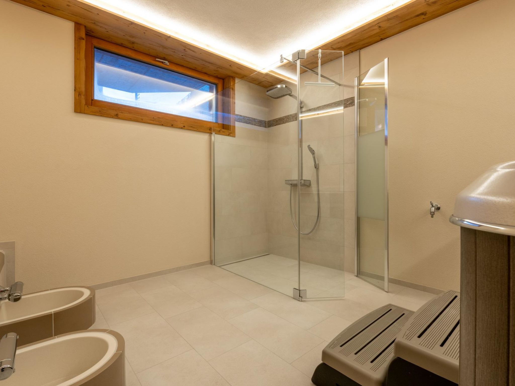 Haus Alpenrose Appartement/Fewo Alpenrose 4-Bettwohnung 1. OG Ost - Drinnen