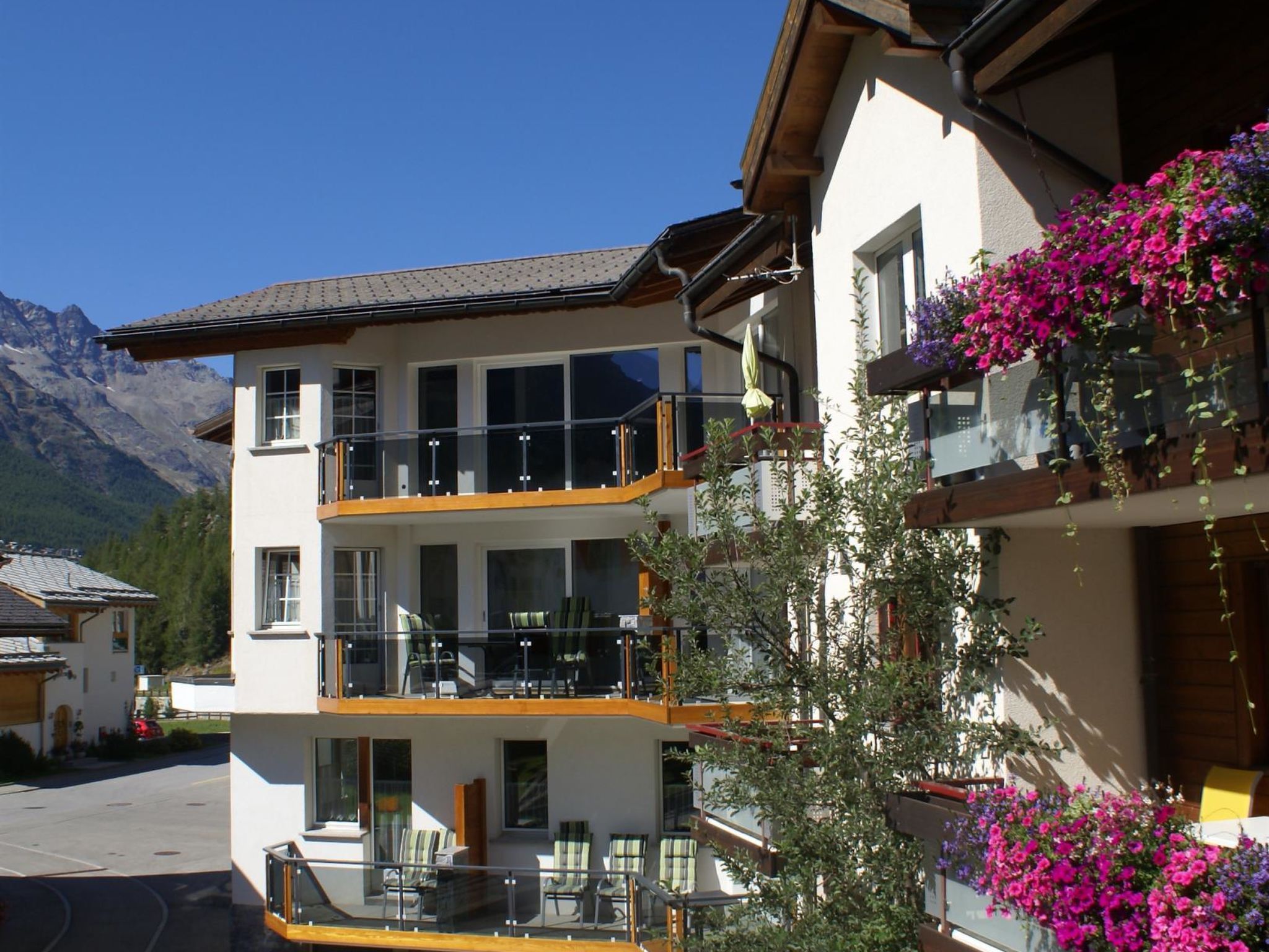 Haus Alpenrose Appartement/Fewo Alpenrose 7-Bettwohnung DG Ost