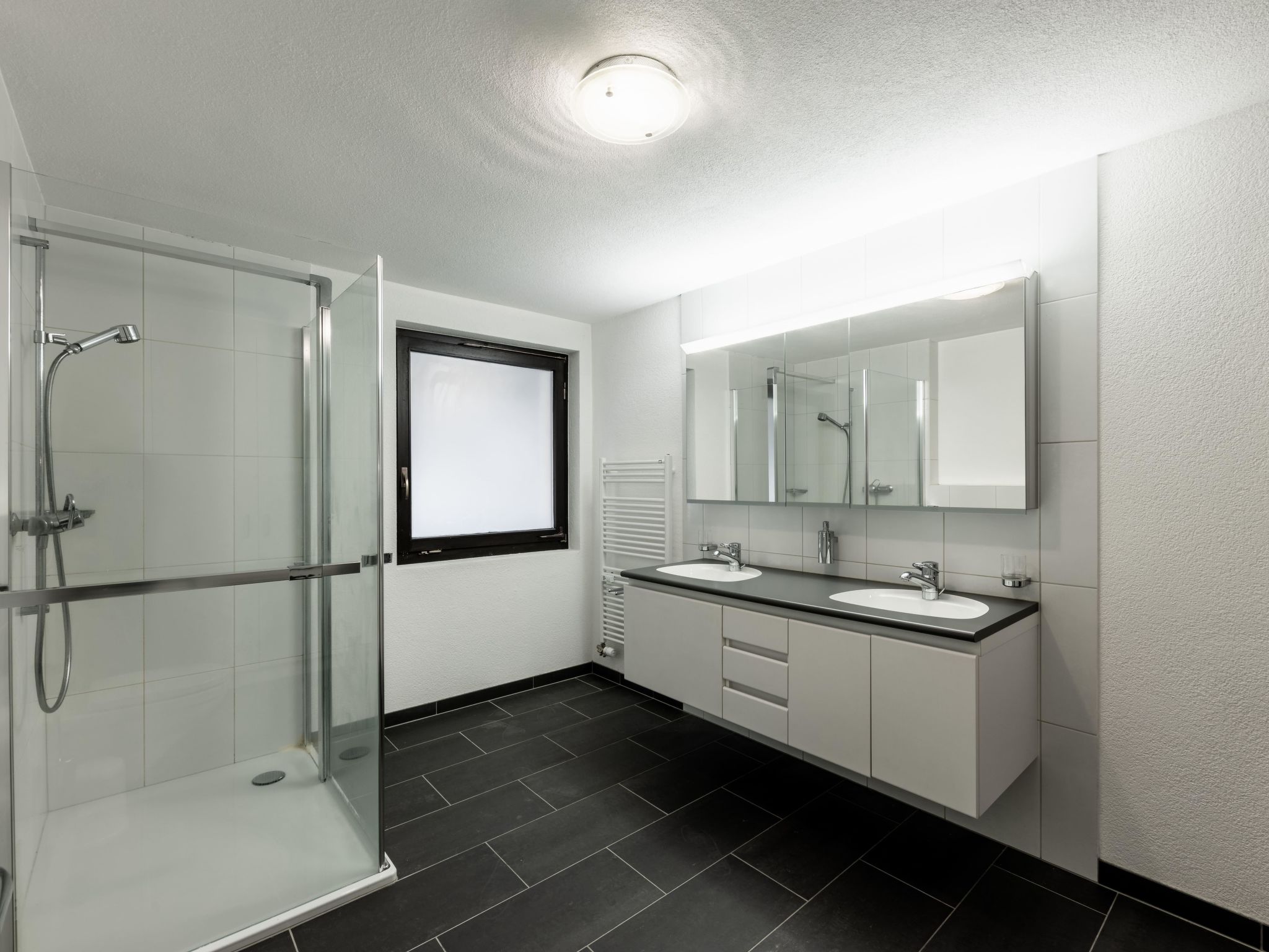 Villa Alpenhof Appartement/Fewo Wohnung für 6 Personen - Binnen