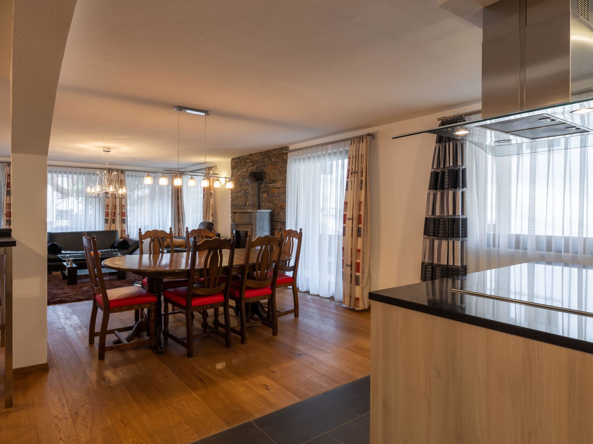 Villa Alpenhof Appartement/Fewo Wohnung für 6 Personen - Binnen