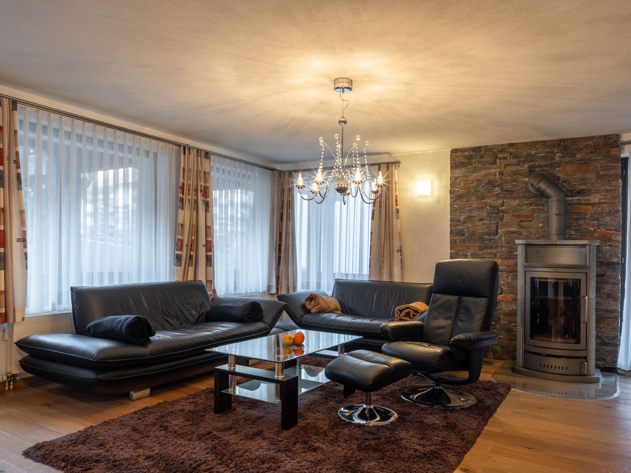 Villa Alpenhof Appartement/Fewo Wohnung für 6 Personen - Binnen