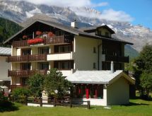 Knus 1-kamer appartement met panoramisch uitzicht in Saas-Almagell - thumbnail 2