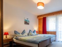 Knus 1-kamer appartement met panoramisch uitzicht in Saas-Almagell - thumbnail 6